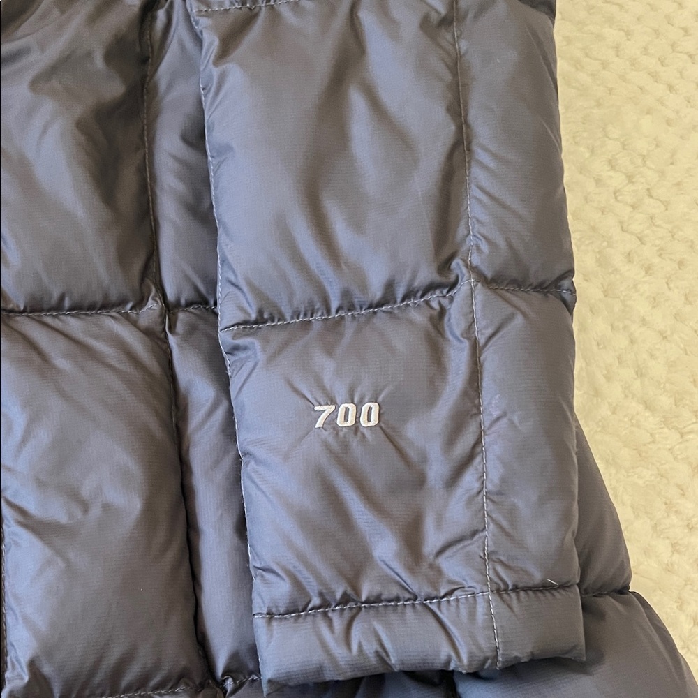 The North Face Women's Long Black Puffer Jacket - Picture 3 of 4